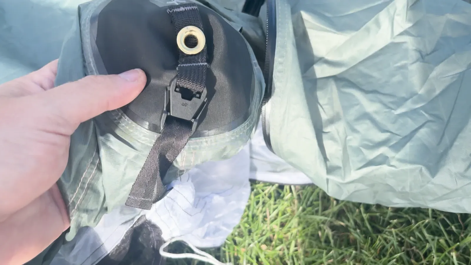 Close-up of the Durston X-Mid 2 corner buckle and guy-out tensioner