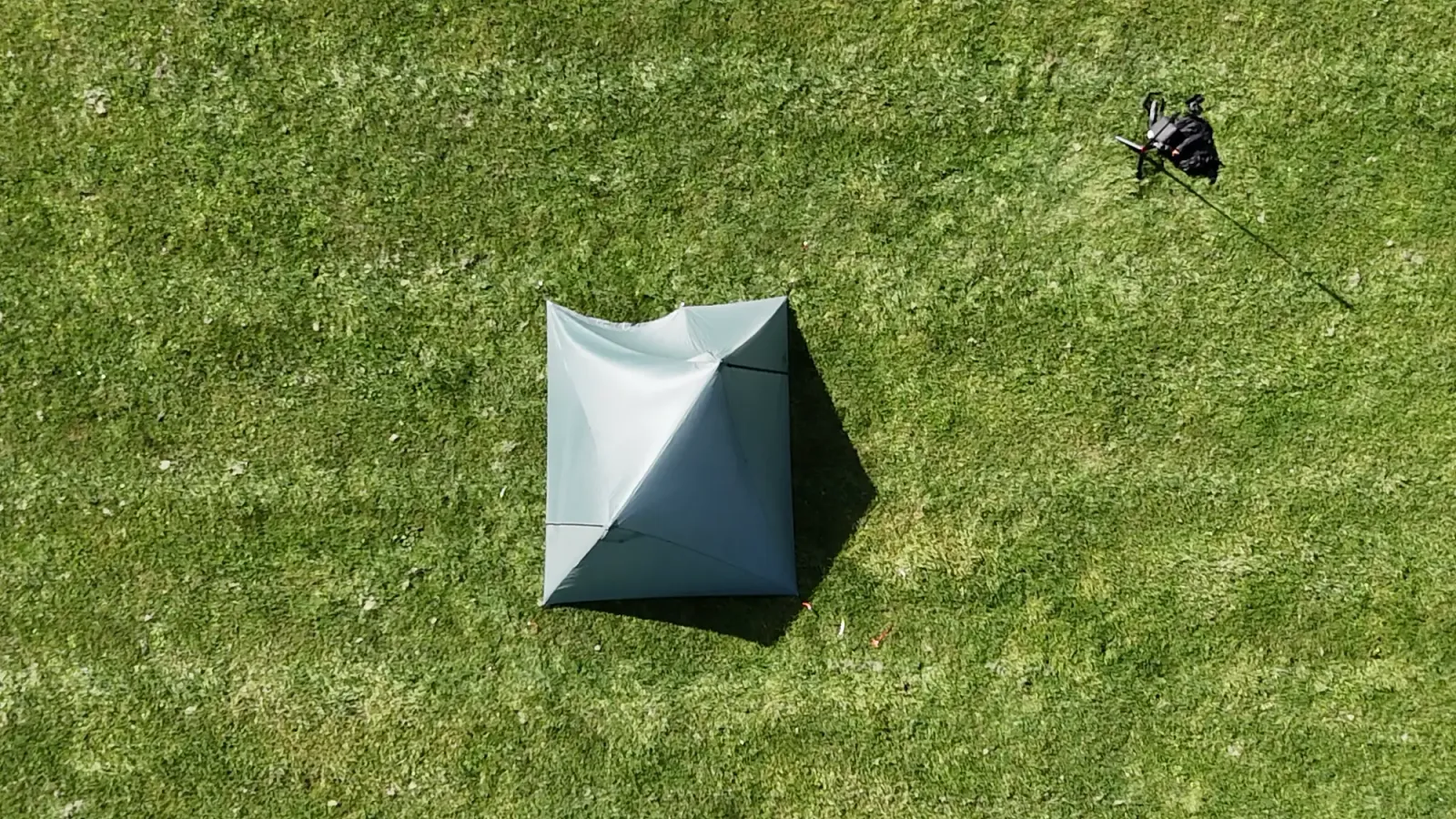 Aerial view of the Durston X-Mid 2 showing its offset rectangular pitch geometry from above